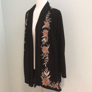 Embroidered jacket with sleeves